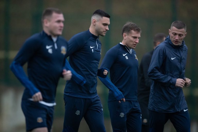 “Дніпро-1” вирушив на тренувальний збір до Туреччини