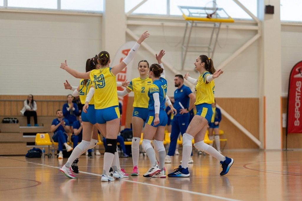 Жіноча збірна України з волейболу посіла друге місце на чемпіонаті СЄВЗА