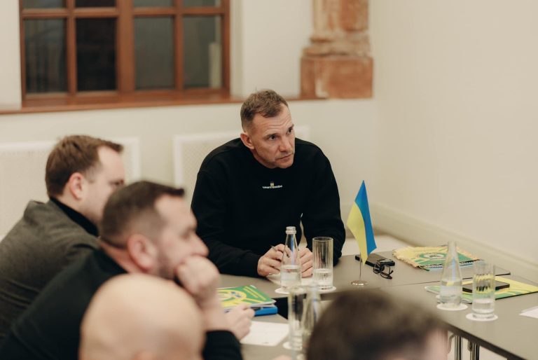 Шевченко провел встречу с руководителями региональных ассоциаций футбола Украины