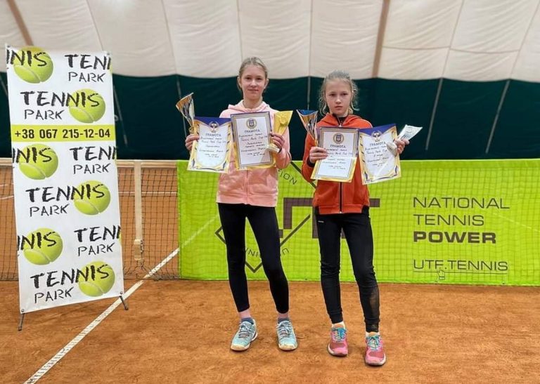 Кам’янські тенісистки здобули чотири нагороди турніру Tennispark CUP U-12