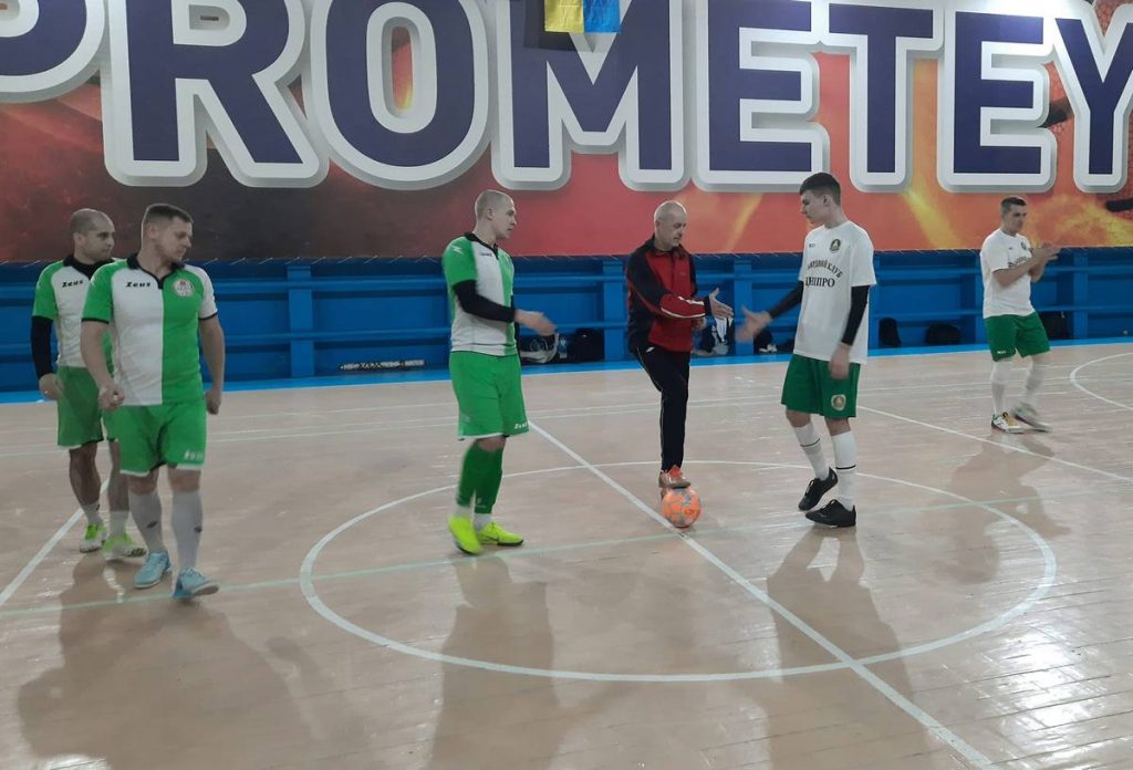 В Каменском отыграли игры 5-го тура второго круга чемпионата города по футзалу: результаты