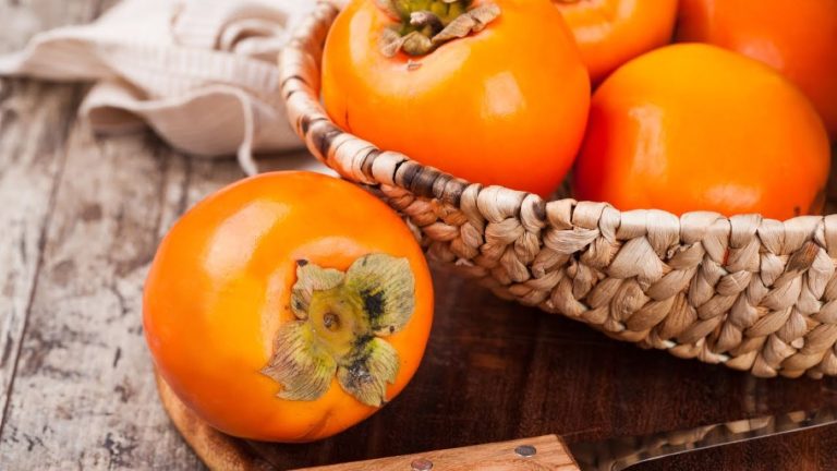 Секреты хурмы: чем полезна, кому вредна, как выбрать самую вкусную