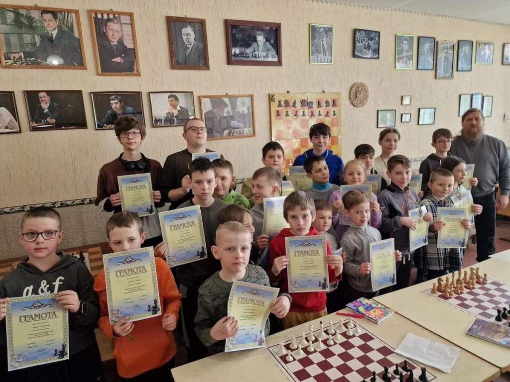В Каменском прошел чемпионат ДЮСШ №3 по шахматам
