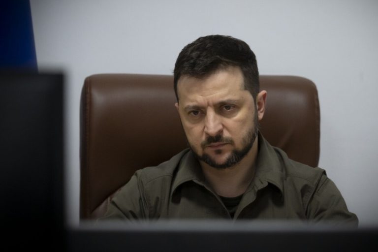 Зеленський: “На Олімпіаді всі розумітимуть, що під білим прапором – росіяни”
