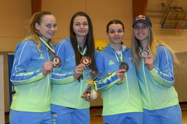 Жіноча збірна України з фехтування на шаблях здобула “бронзу” Кубку світу