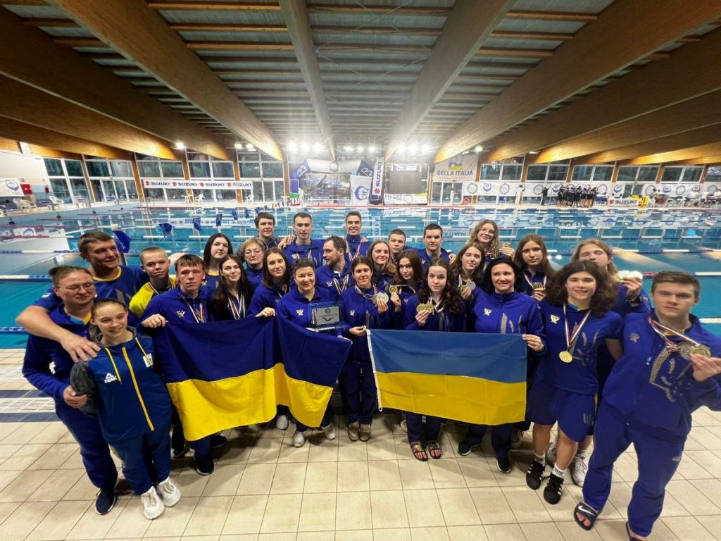 Украинские пловцы установили мировой рекорд на этапе Кубка мира в Италии