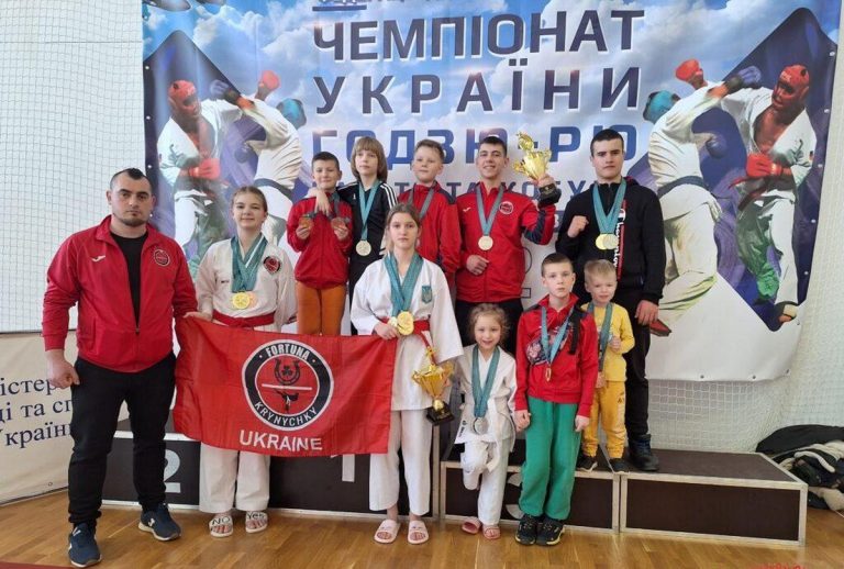 Спортсмени Кам’янського району вибороли 32 нагороди чемпіонату України з годзю-рю карате