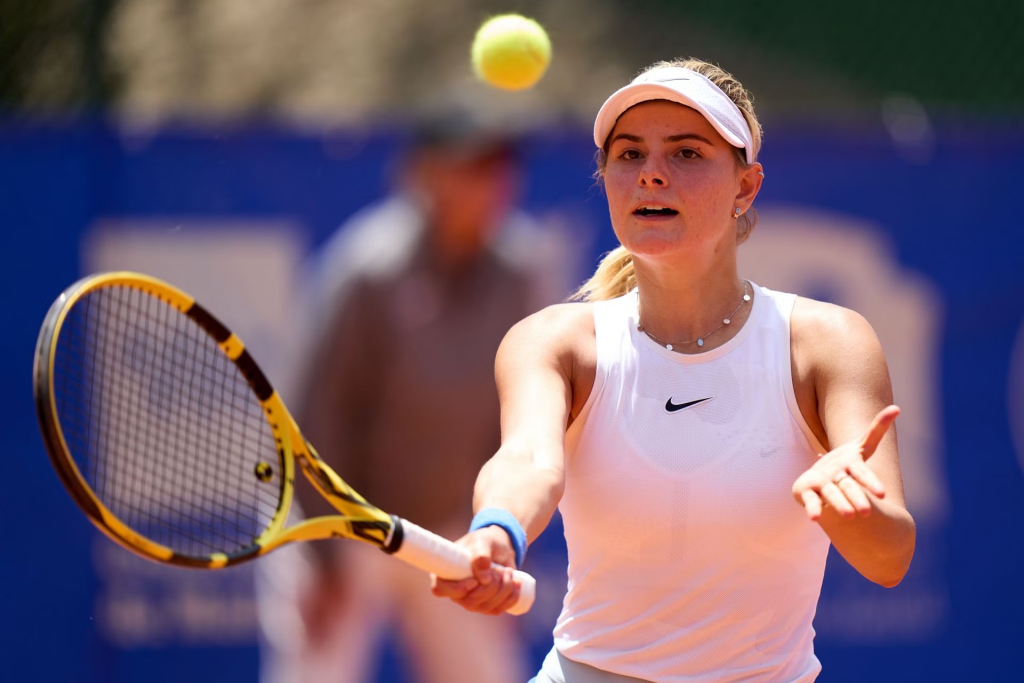 Катарина Завацкая завоевывает место в финале квалификации WTA в Колумбии