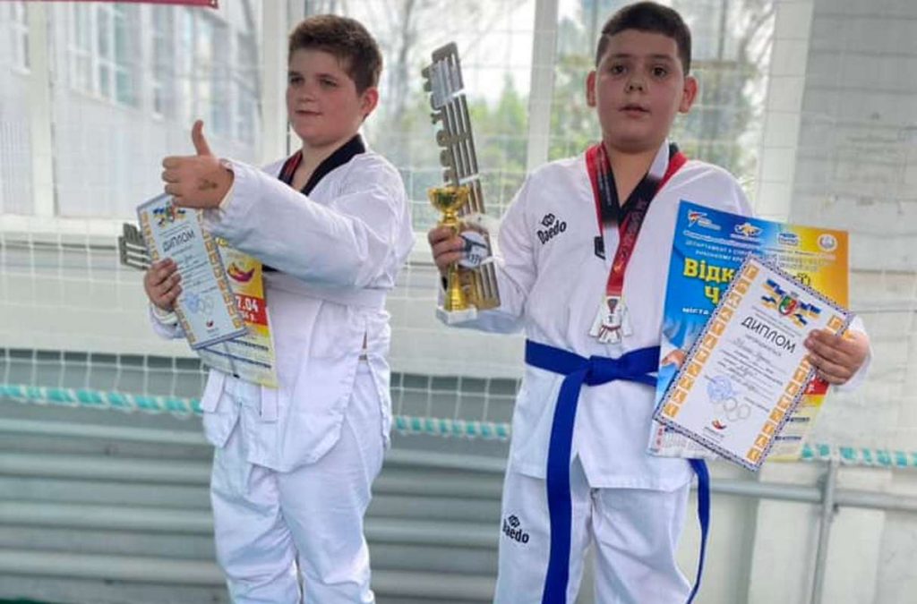 Тхеквондисти з Кам’янського перемогли на відкритому чемпіонаті Кривого Рогу