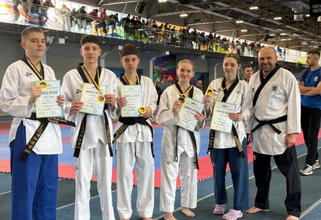Каменские тхэквондисты – призеры чемпионата Украины в Киеве