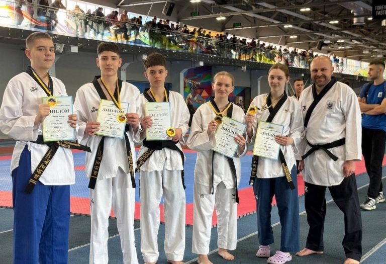 Каменские тхэквондисты – призеры чемпионата Украины в Киеве