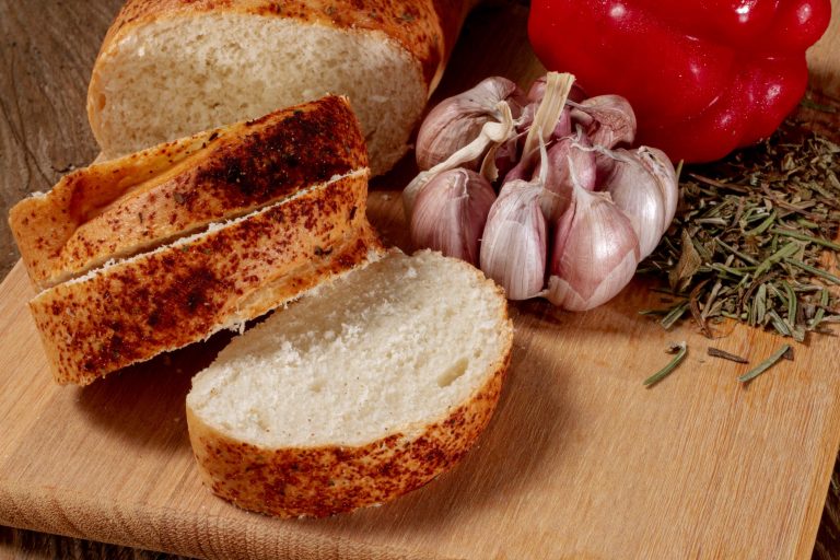 Не ешьте эти продукты с хлебом: 4 ошибки, которые совершают даже опытные гурманы