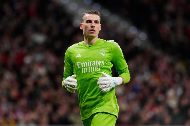 Украинский голкипер Андрей Лунин получил несколько предложений от топ-клубов