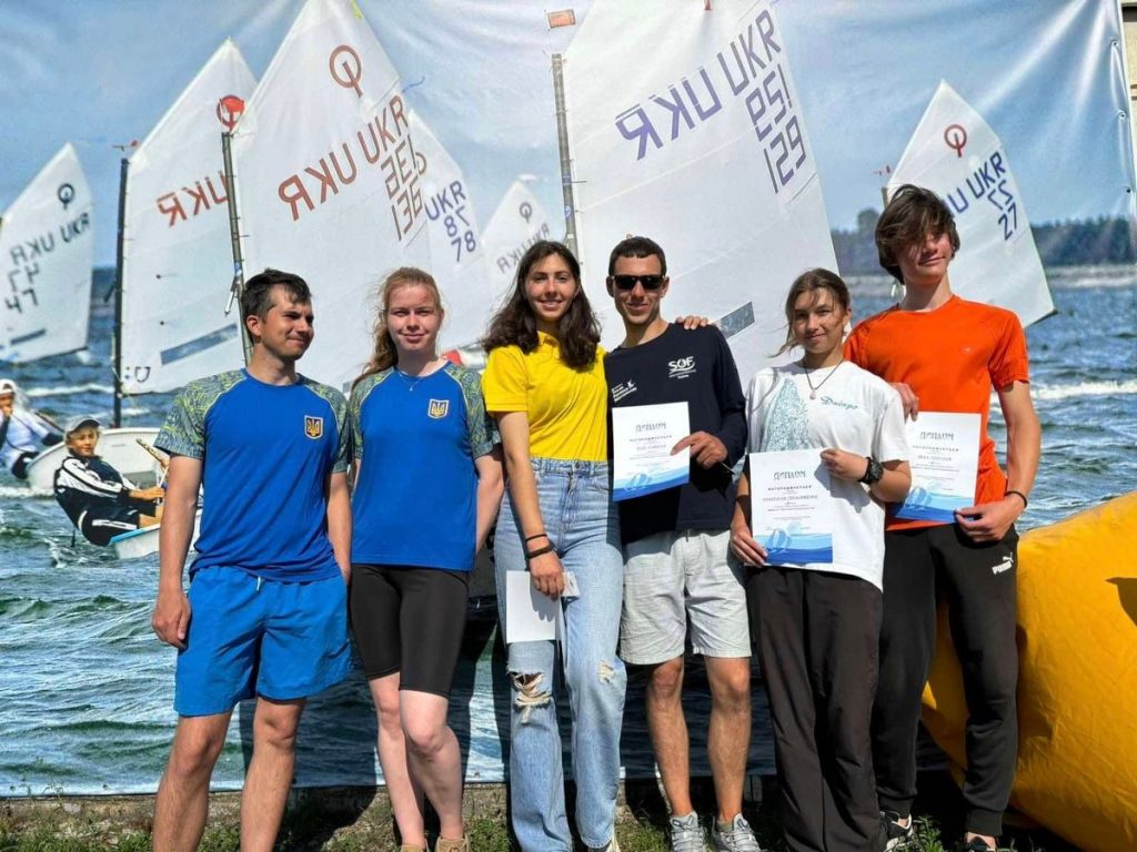 Дніпровські спортсмени змагатимуться на юніорському Чемпіонаті Європи з вітрильного спорту в Греції