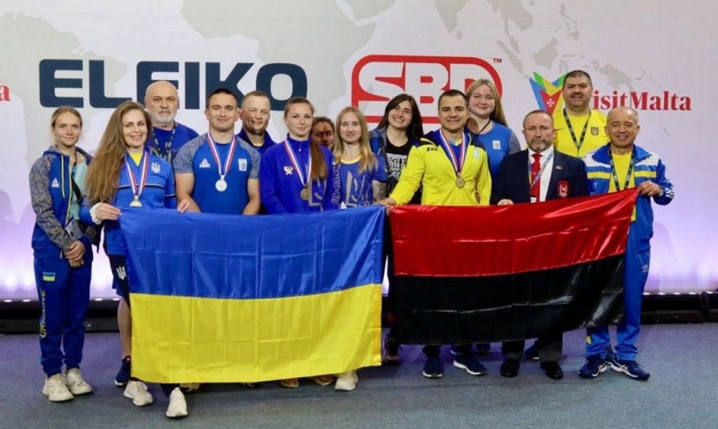 Украинцы установили мировой рекорд на чемпионате мира по жиму лежа