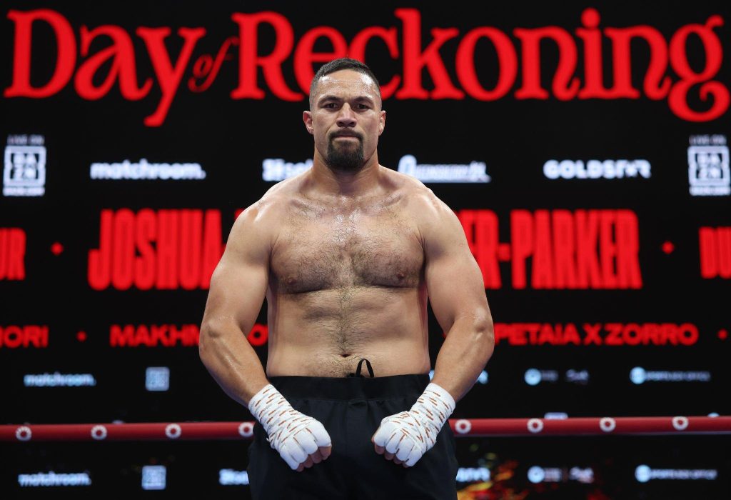 Паркер: “Ф’юрі стане кращим і переможе Усика в реванші”
