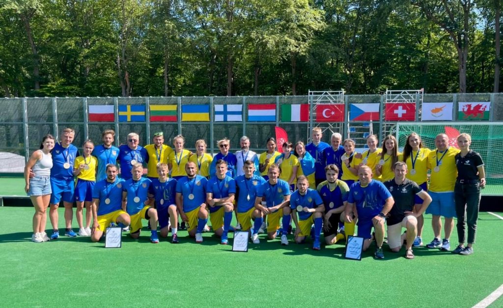 Сборные Украины стали серебряными призерами чемпионатов Европы по хоккею на траве
