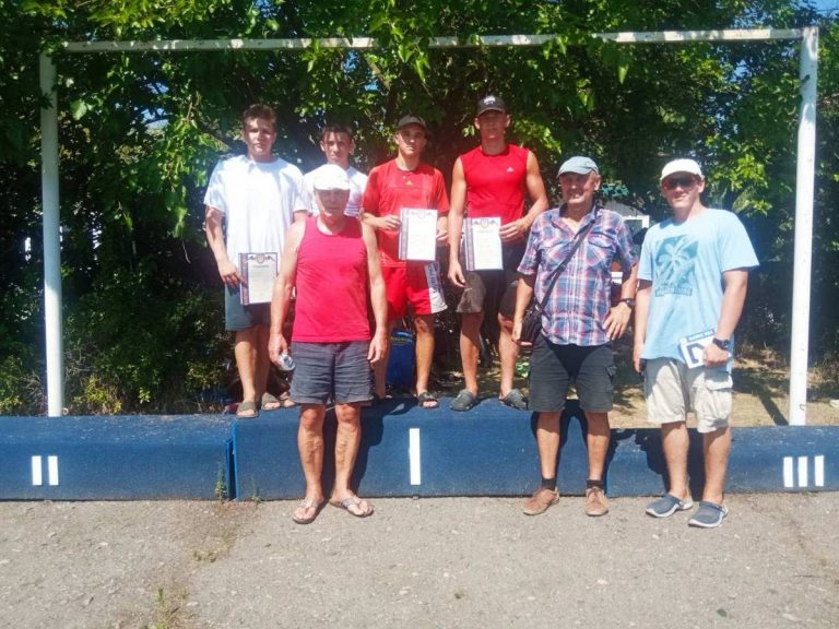 Каменские гребцы завоевали награды областного чемпионата
