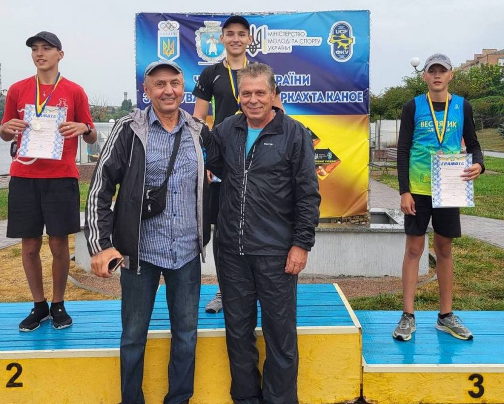 Каменские гребцы – призеры чемпионата Украины в Умани