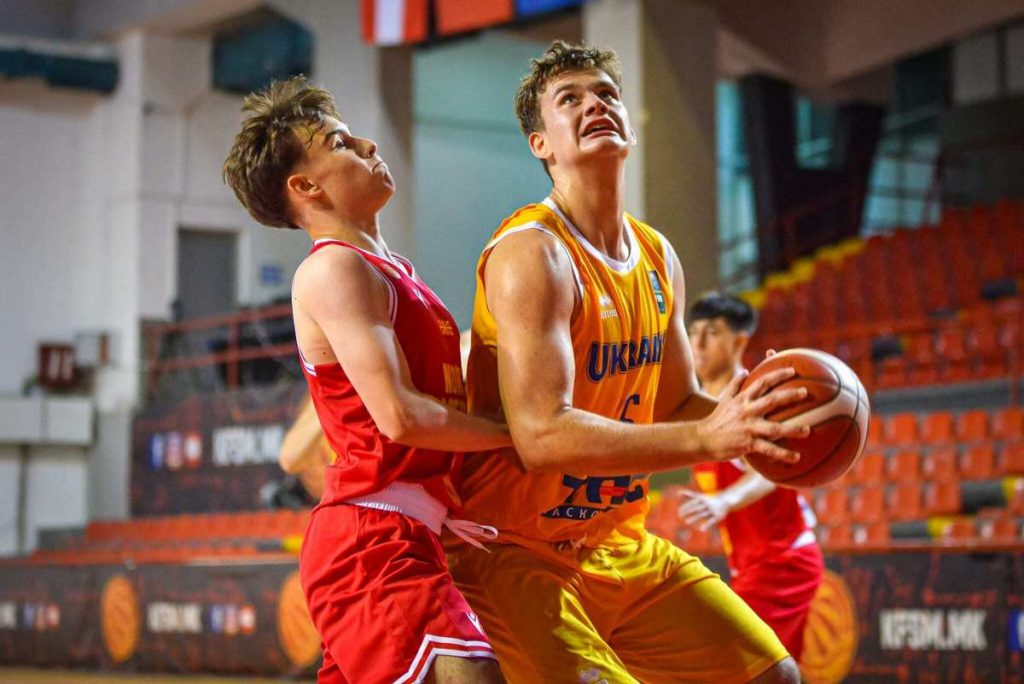 Мужская сборная Украины U-16 стартовала с поражения на чемпионате Европы по баскетболу