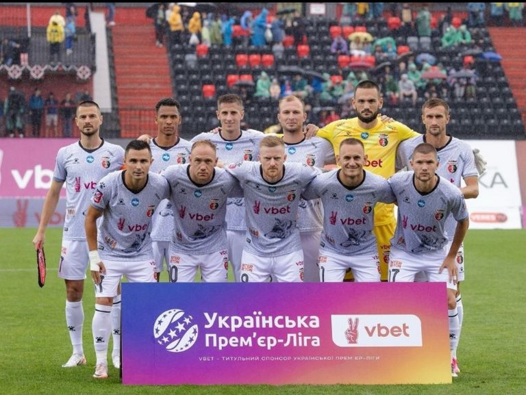 «Верес» выбирает лучшего игрока августа: как проголосовать