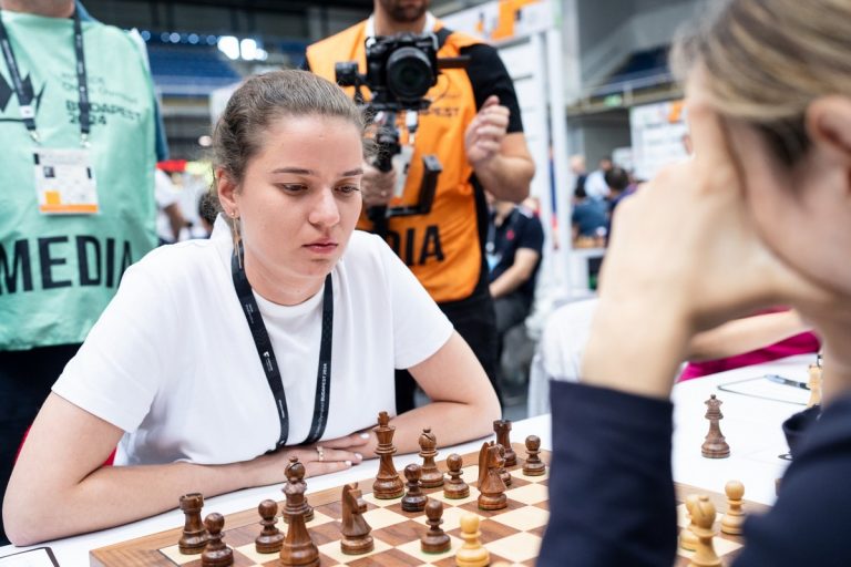 Українці продовжують виборювати медалі на Всесвітній шаховій олімпіаді: результати 8-го туру