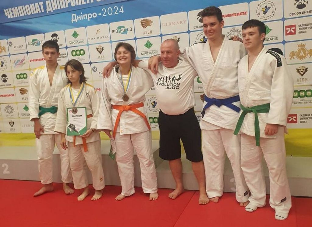 Спортсмены Каменского соревновались на чемпионате области по дзюдо