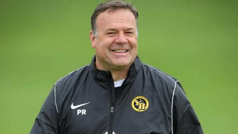 Суперник “Шахтаря” в Лізі чемпіонів оголосив про звільнення головного тренера