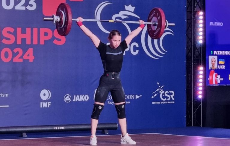 Українські важкоатлети здобувають нагороди чемпіонату Європи в Польщі