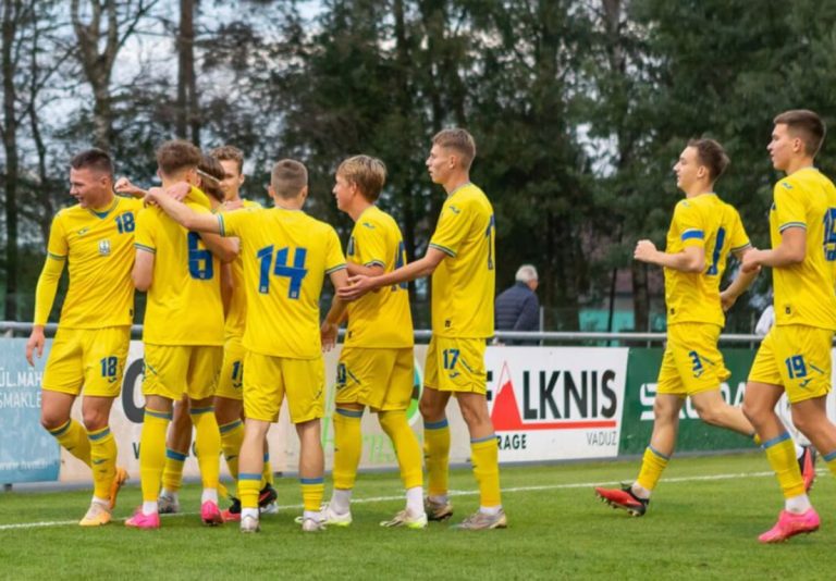 Сборная Украины U-17 разгромила Казахстан и досрочно вышла во второй раунд отбора на Евро-2025