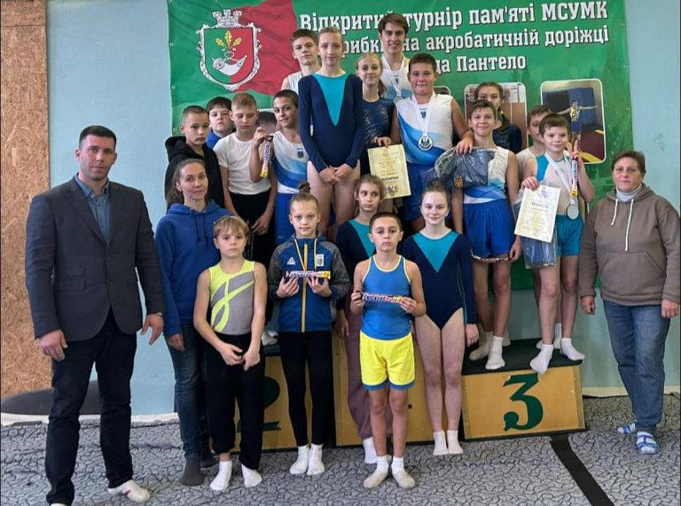 Каменчане стали призерами областного чемпионата по прыжкам на акробатической дорожке