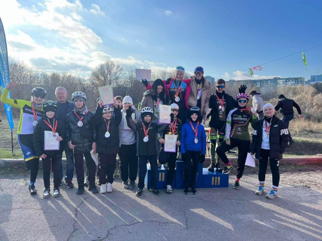 У Кам’янському визначилися переможці та призери чемпіонату міста з велокросу