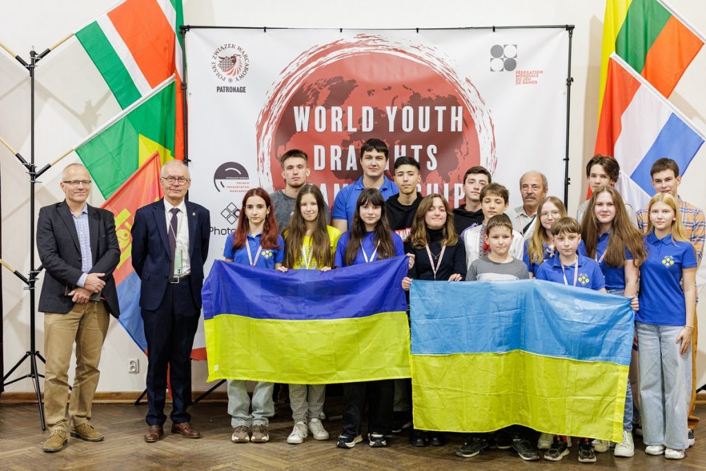 Юные украинские шашкисты завоевали 7 медалей на чемпионате мира в Польше