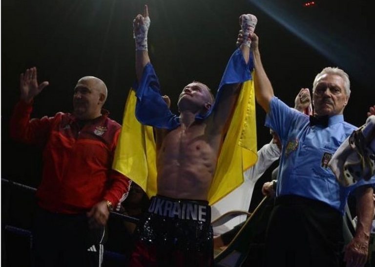 Український боксер Соломенніков здобув титул IBA International у напівлегкій вазі