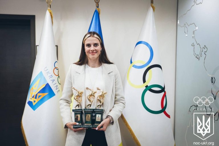 Днепрянка Ярослава Магучих получила награды от НОК Украины