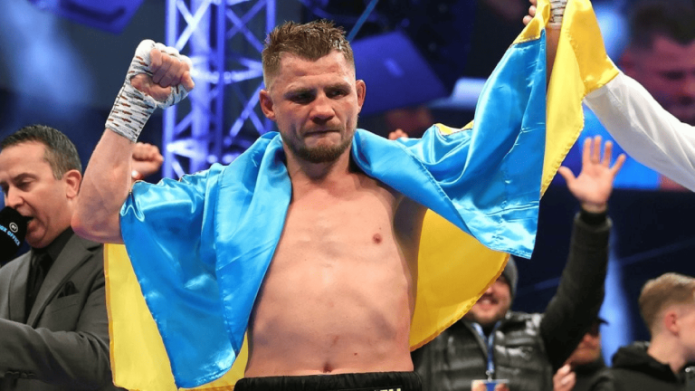 Український боксер Денис Берінчик проведе бій з американцем Кішоном Девісом
