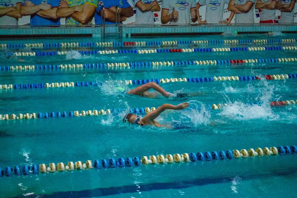 Вихованці кам’янської ДЮСШ №5 вибороли кількадесят нагород на чемпіонаті міста з плавання