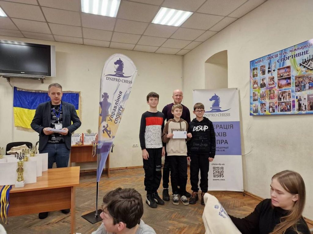 Каменчане вошли в пятерку лучших команд на чемпионате Украины по шахматам