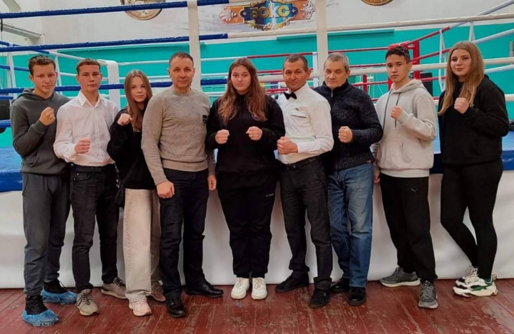 В Каменском состоялся чемпионат ДЮСШ №1 по боксу
