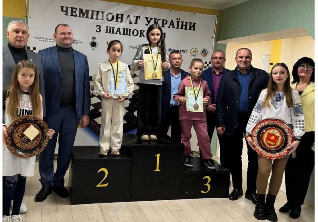 Воспитанники каменской ДЮСШ №1 удачно выступили на чемпионате Украины по шашкам