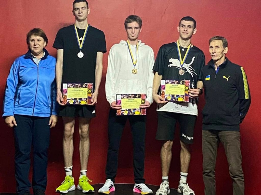 Кам’янчанин Іван Андрюшкевич став чемпіоном області у стрибках у висоту (відео)