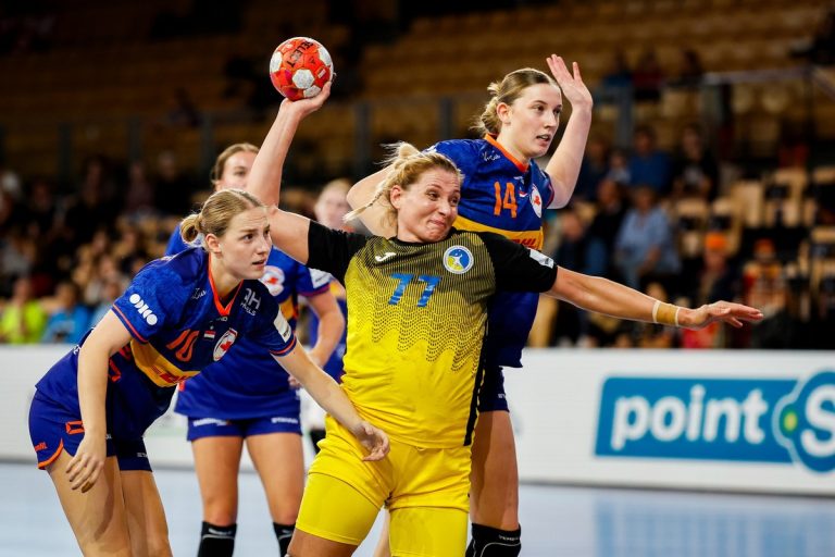 Украина завершила выступление на Евро-2024 по гандболу поражением от Нидерландов