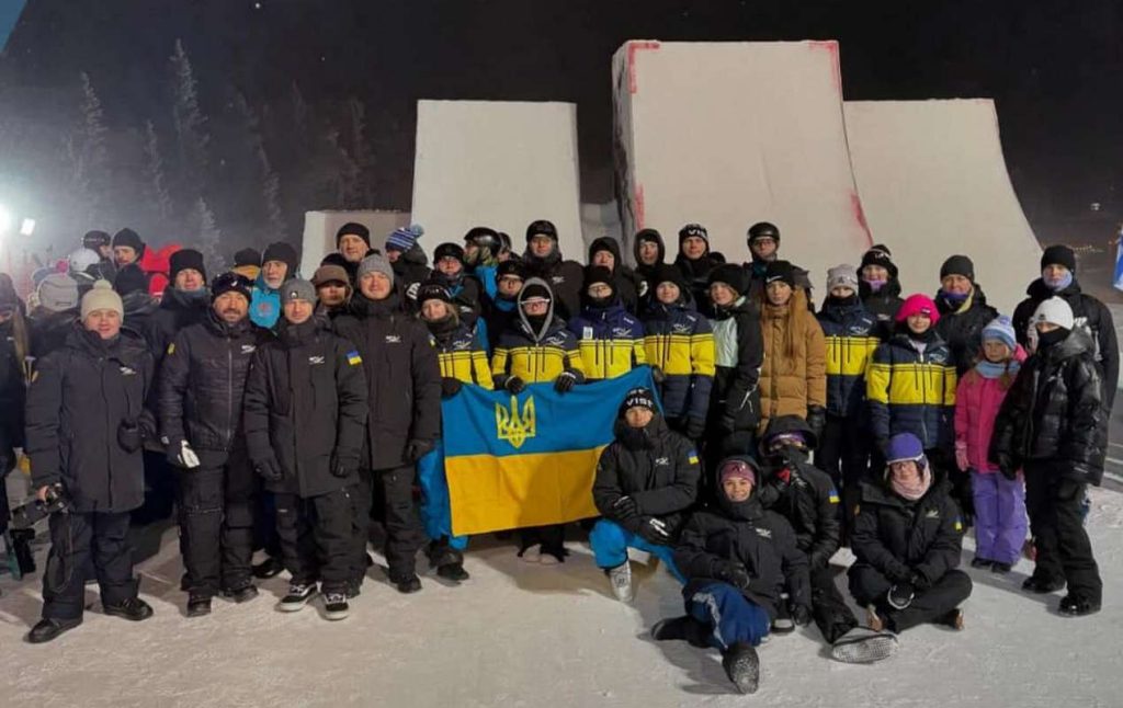 Украинские лыжные акробаты начали с наград соревновательный сезон 2024/25