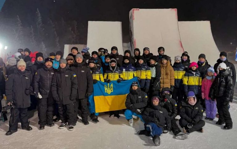 Украинские лыжные акробаты начали с наград соревновательный сезон 2024/25
