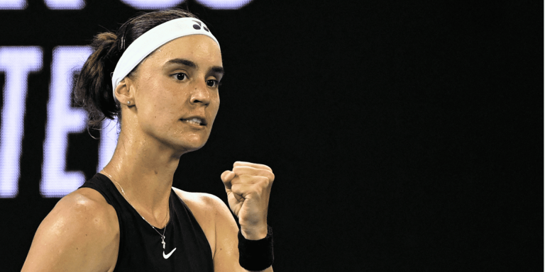 Ангелина Калинина переиграла “нейтралку” Шнайдер и вышла в третий круг WTA 500 в Брисбене
