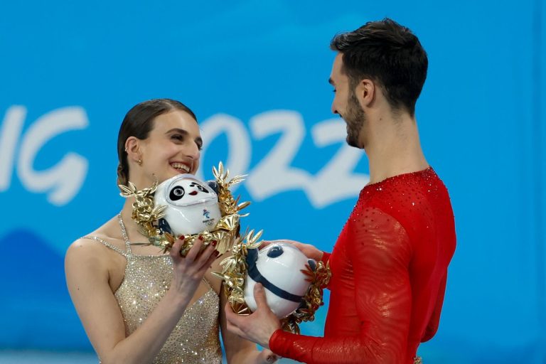 Олимпийские чемпионы в танцах на льду объявили о завершении карьеры