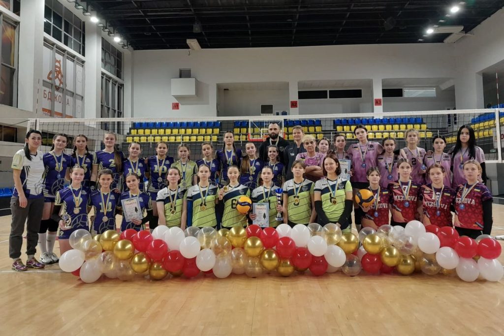 У Кам’янському пройшов новорічний чемпіонат ДЮСШ №2 з волейболу