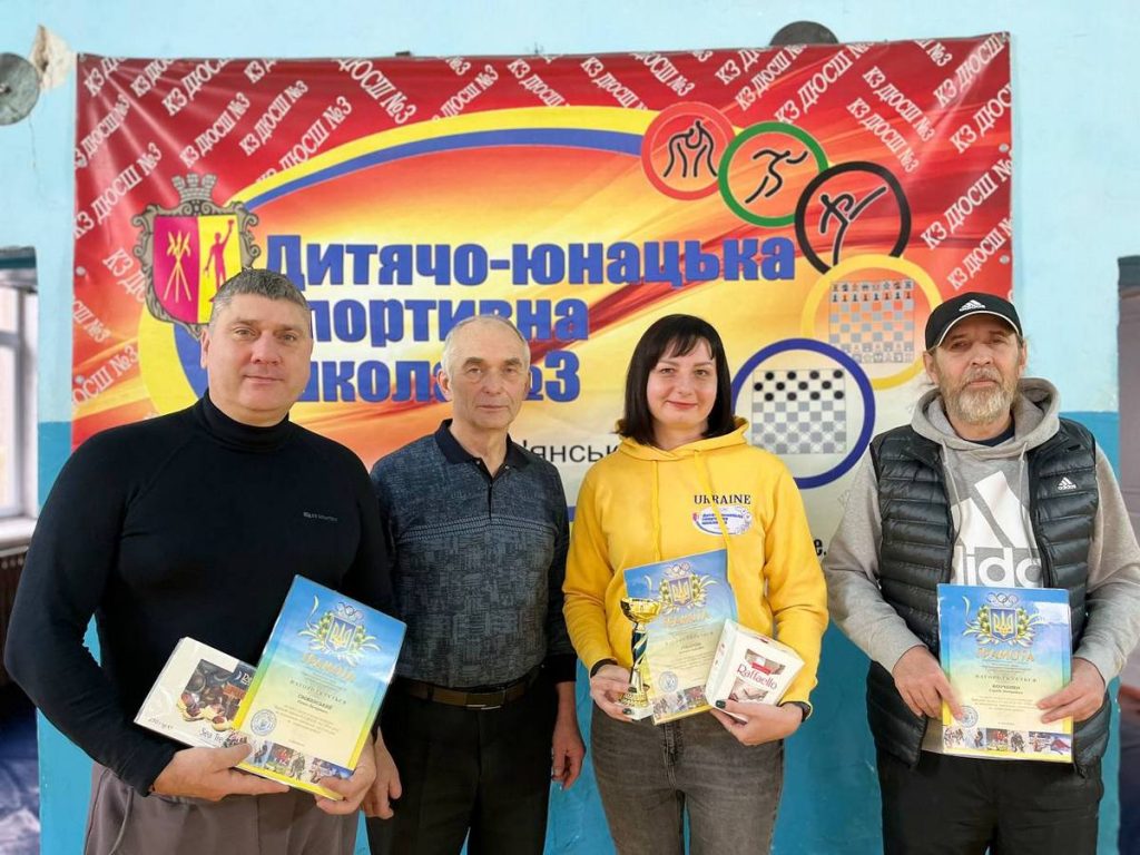 В каменской ДЮСШ№3 ометили лучших тренеров года