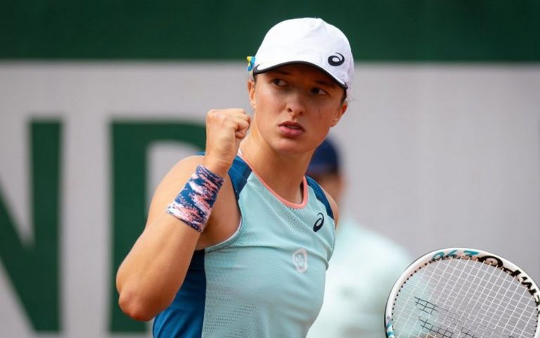 Ига Свёнтек вышла в полуфинал Australian Open-2025