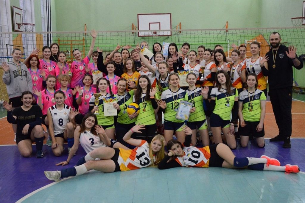 “Зимові сподівання”: у Кам’янському пройшов відкритий чемпіонат ДЮСШ №2 з волейболу